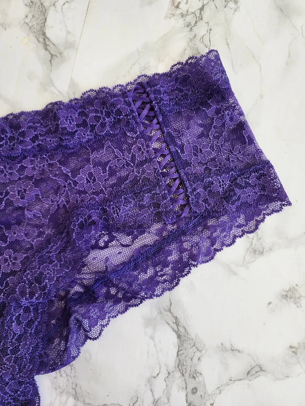 VS FLORAL LACE CHEEKY PANTY XL